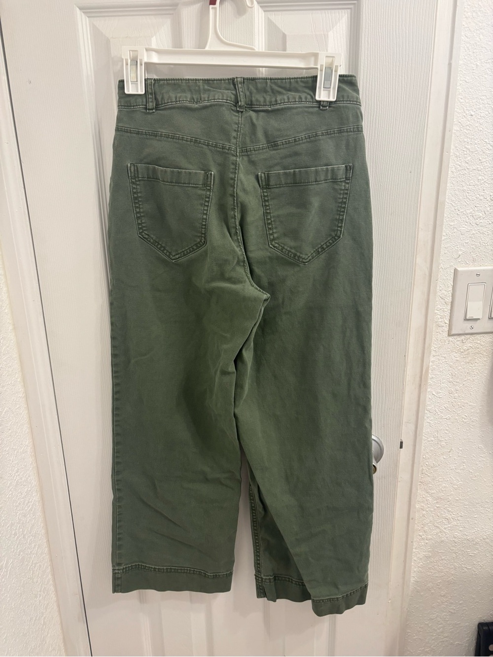 Old Navy High Waisted Wide-Leg Chinos - Picture 2 of 6